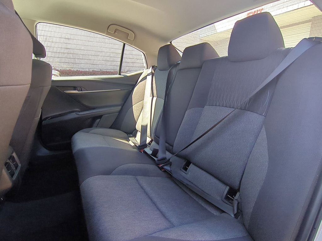 Thumbnail: 2025 Toyota Camry - 28