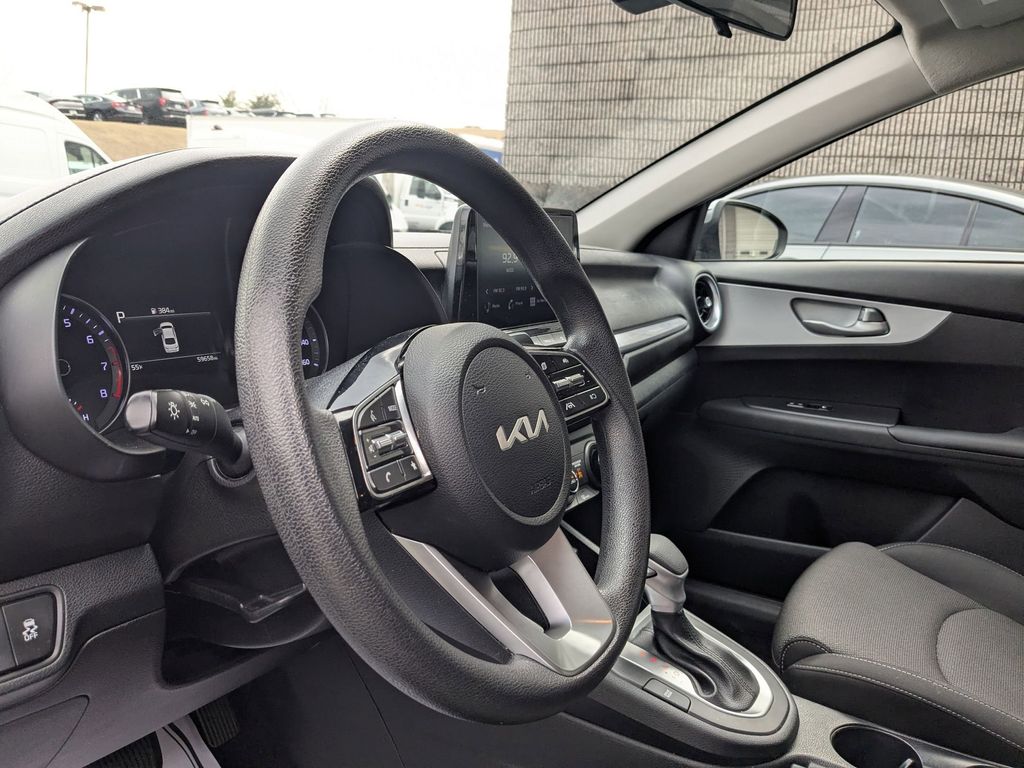 Thumbnail: 2024 Kia Forte - 11