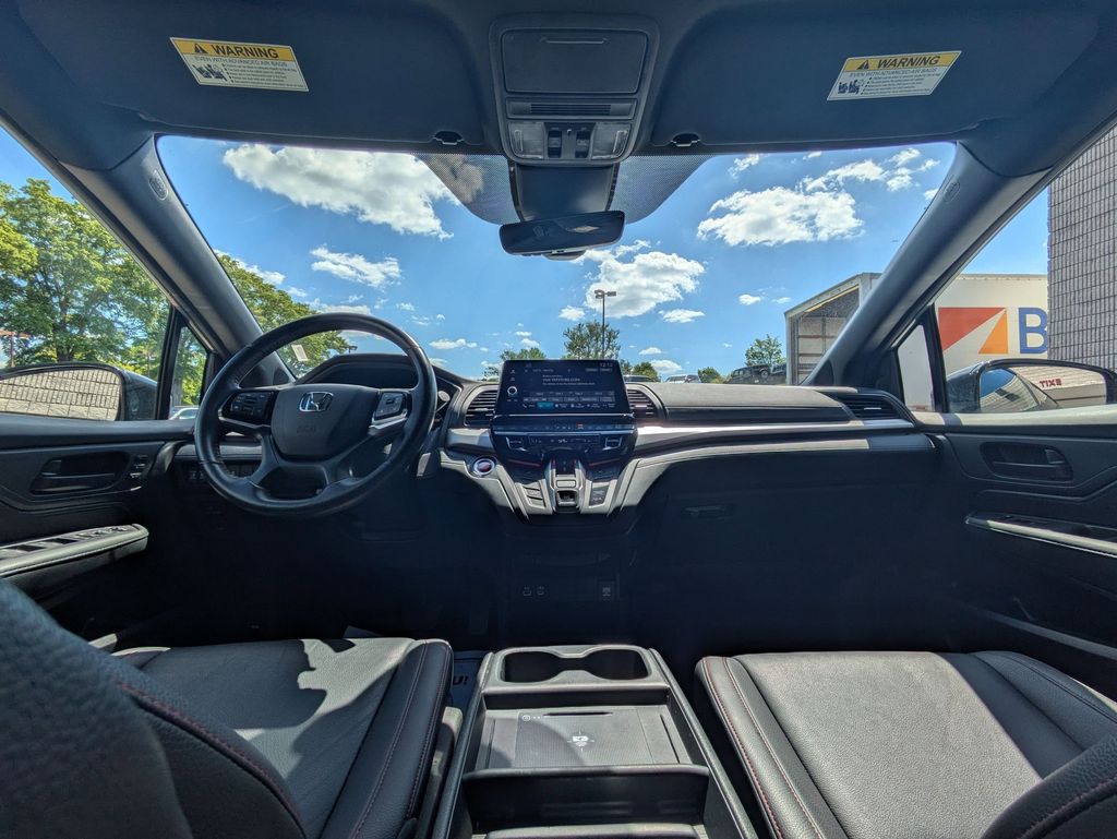 Thumbnail: 2025 Honda Odyssey - 24