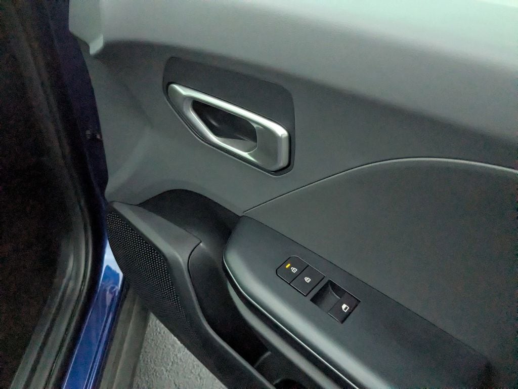 Thumbnail: 2025 Kia K4 - 32