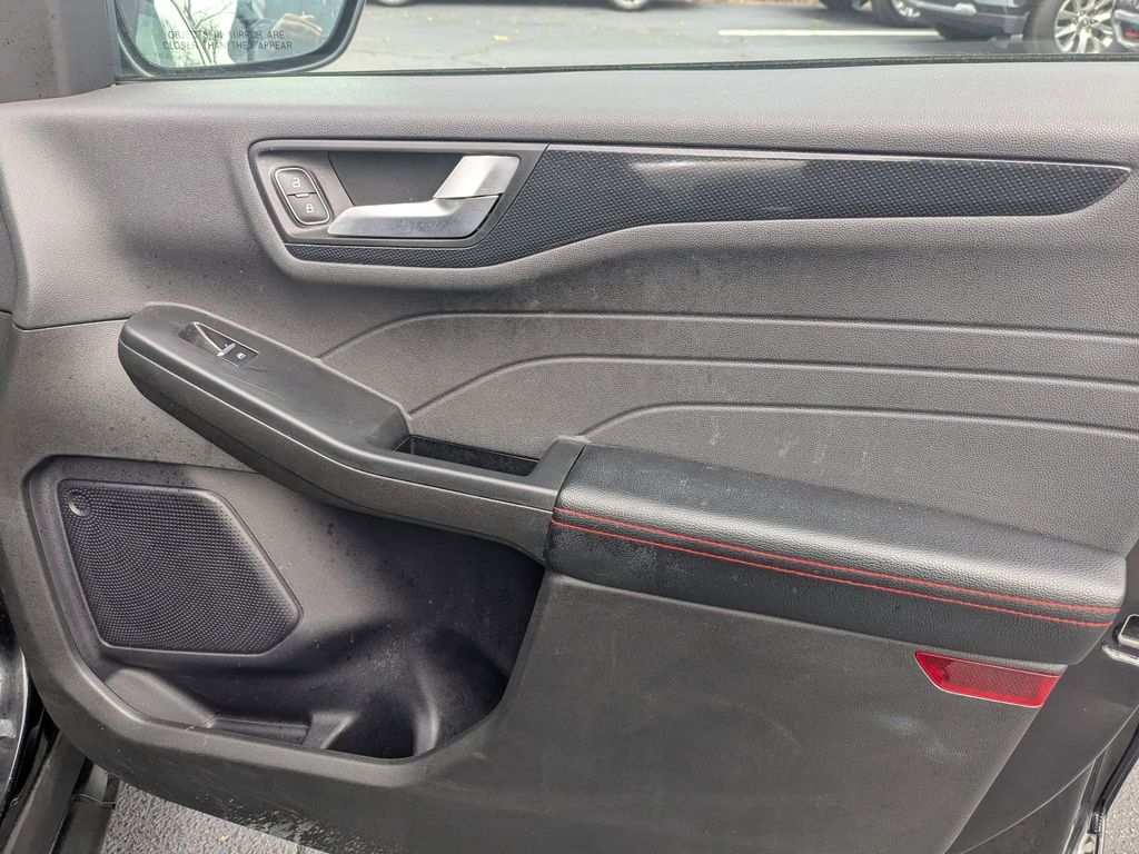 Thumbnail: 2024 Ford Escape - 33