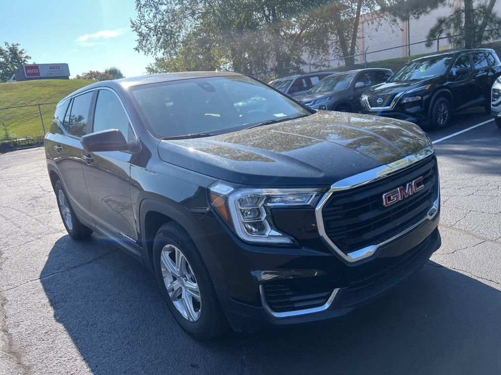 Thumbnail: 2024 GMC Terrain - 3