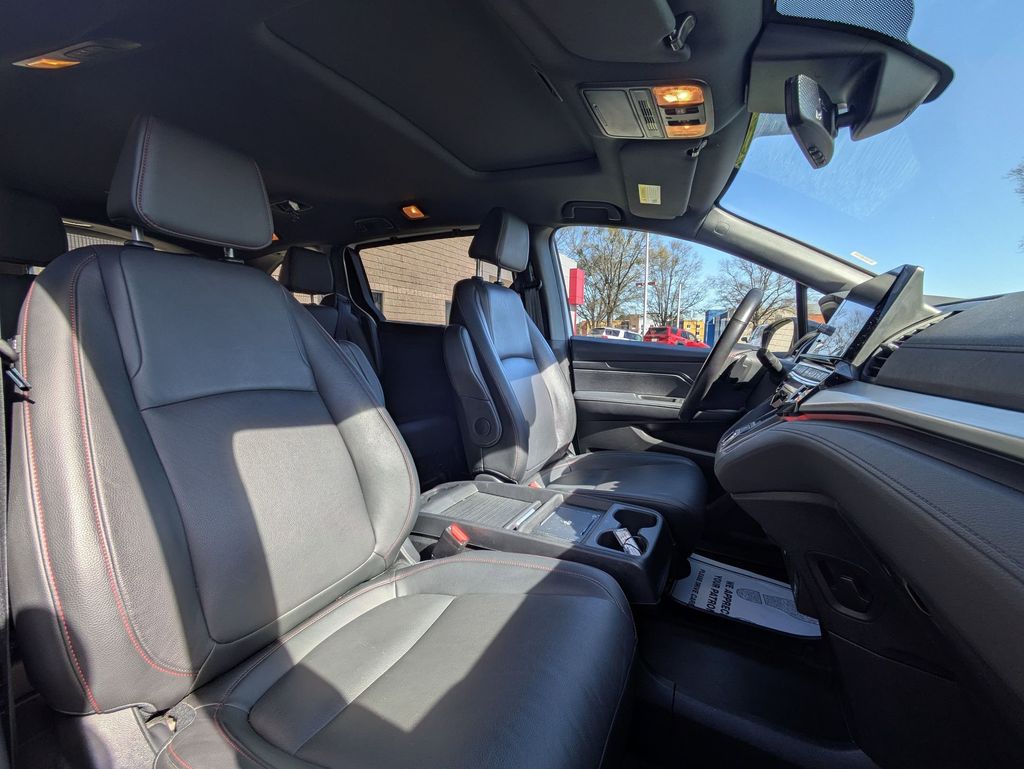 Thumbnail: 2025 Honda Odyssey - 26