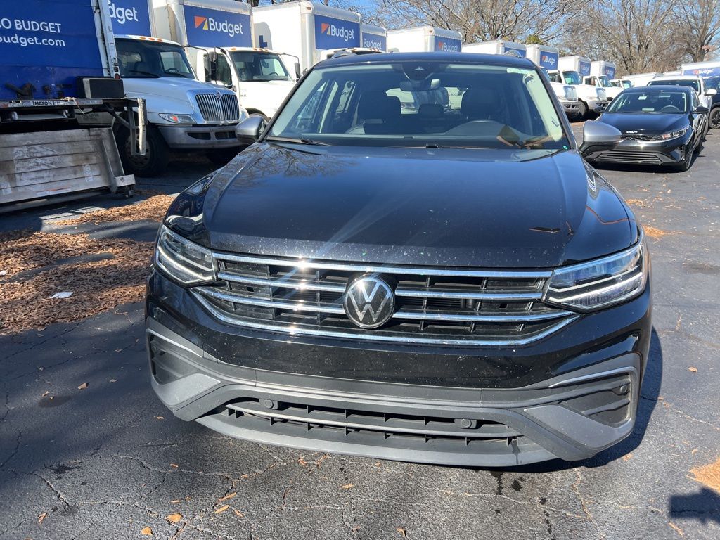 Thumbnail: 2024 Volkswagen Tiguan - 2