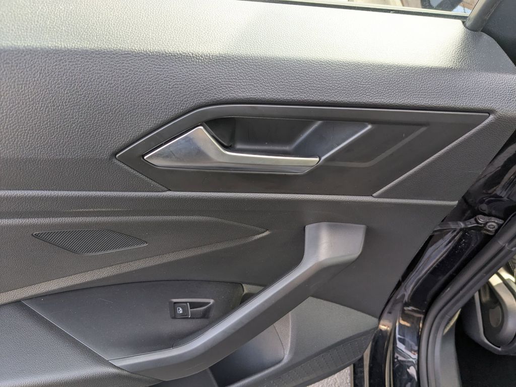 Thumbnail: 2025 Volkswagen Jetta - 26