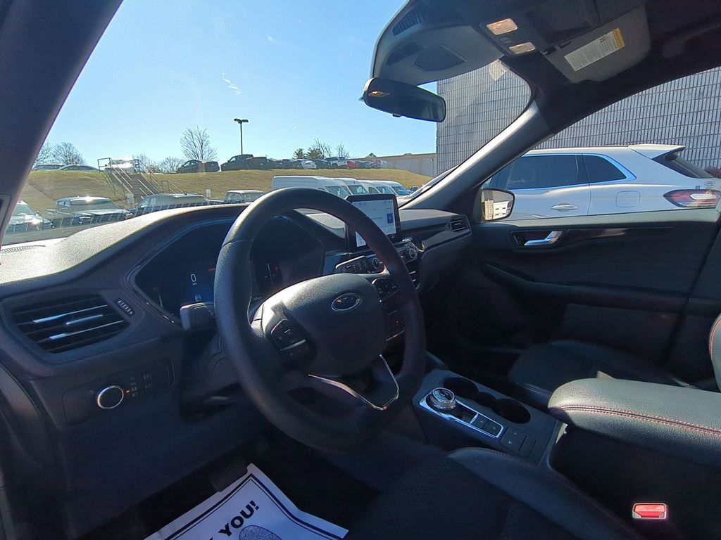 Thumbnail: 2025 Ford Escape - 15