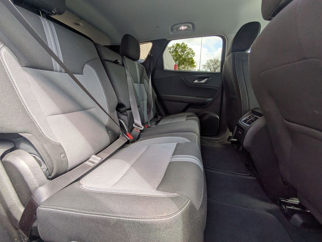 Thumbnail: 2025 Chevrolet Blazer - 28