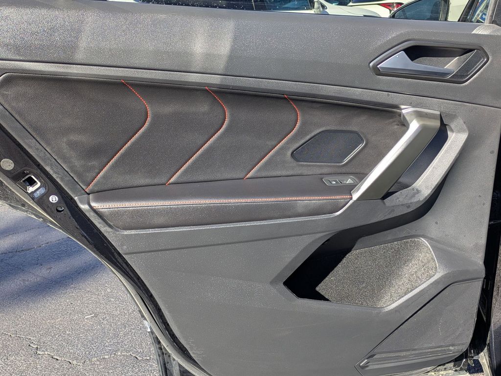 Thumbnail: 2024 Volkswagen Tiguan - 26