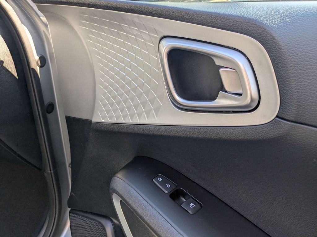 Thumbnail: 2024 Kia Soul - 31