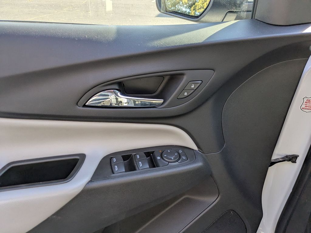 Thumbnail: 2023 Chevrolet Equinox - 13