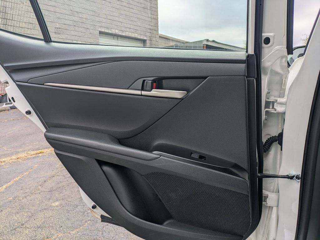 Thumbnail: 2025 Toyota Camry - 27