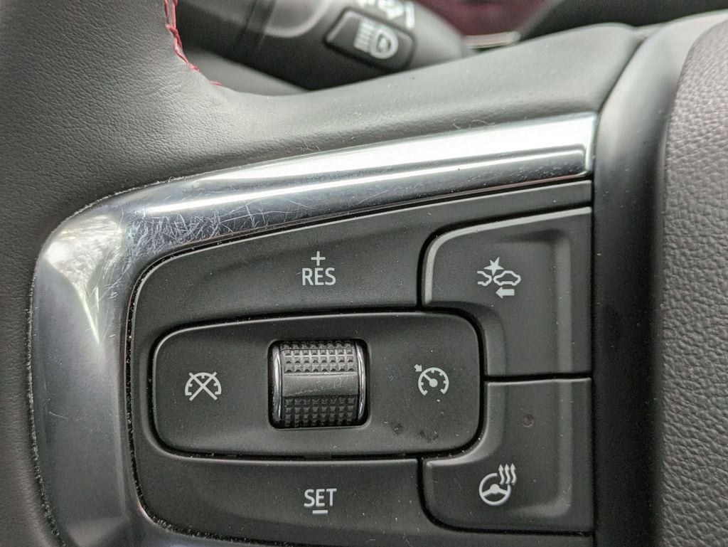 Thumbnail: 2025 Chevrolet Blazer - 16