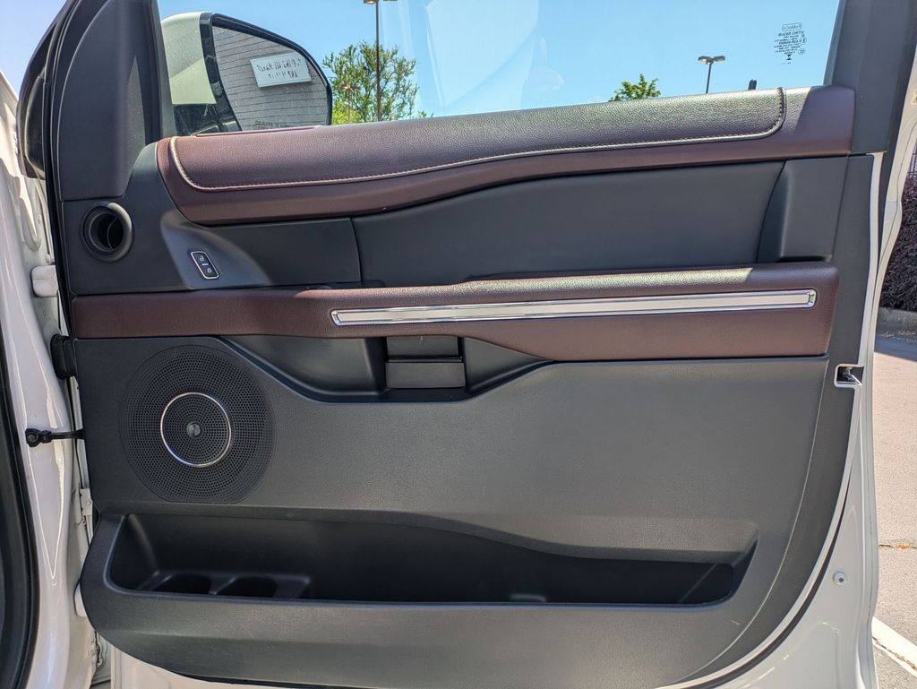 Thumbnail: 2024 Ford Expedition - 33