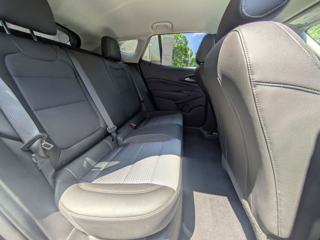 Thumbnail: 2025 Chevrolet Trax - 28