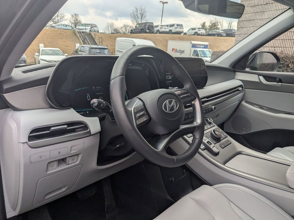 Thumbnail: 2025 Hyundai Palisade - 11