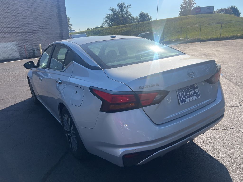 Thumbnail: 2024 Nissan Altima - 11