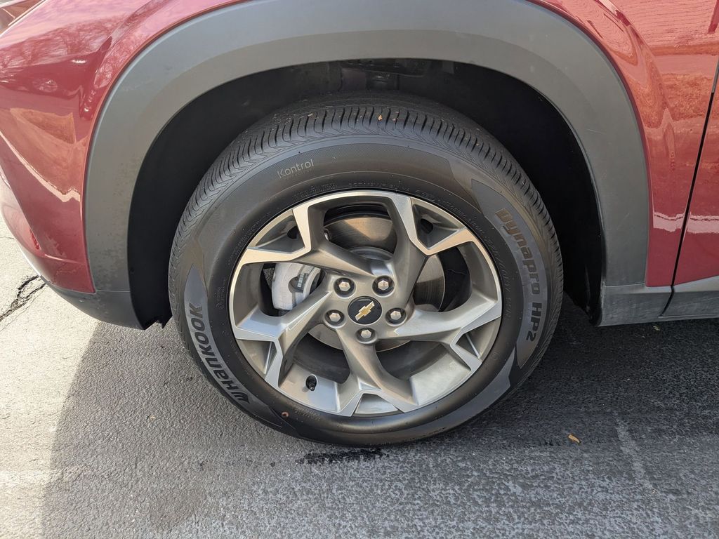 Thumbnail: 2025 Chevrolet Trax - 35