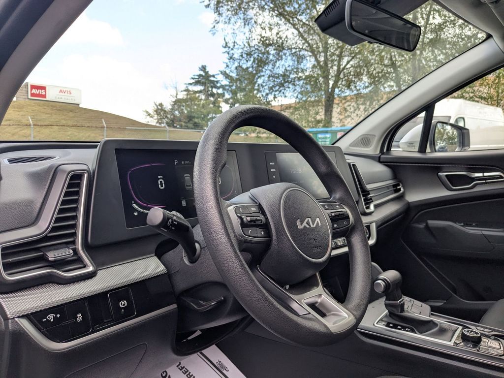Thumbnail: 2024 Kia Sportage - 14