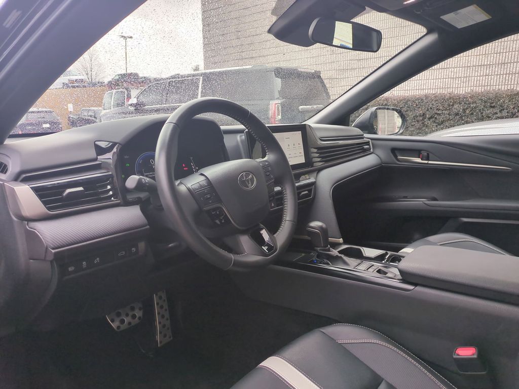 Thumbnail: 2025 Toyota Camry - 15