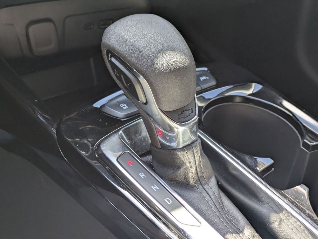 Thumbnail: 2025 Chevrolet Trax - 17
