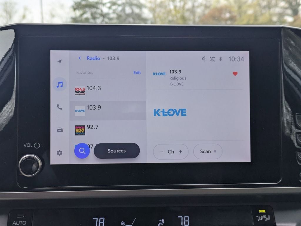 Thumbnail: 2025 Toyota Camry - 22