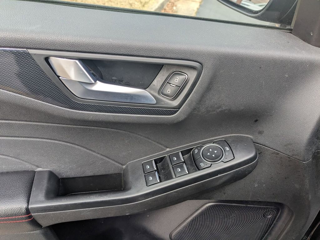 Thumbnail: 2024 Ford Escape - 24