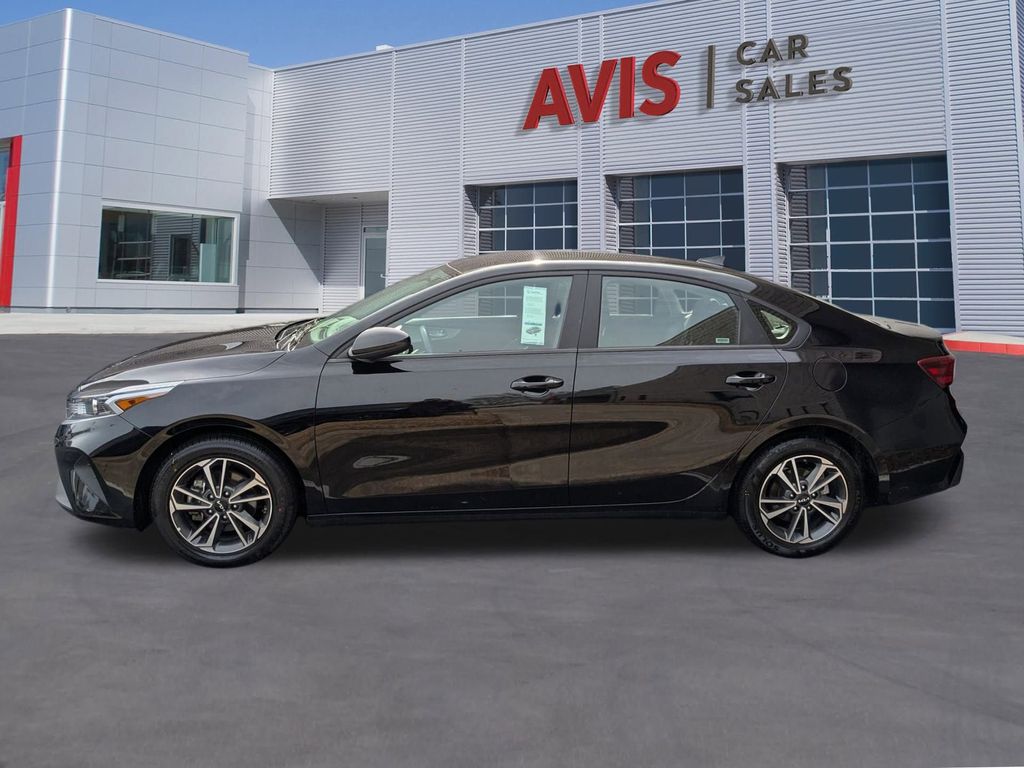 Thumbnail: 2024 Kia Forte - 10