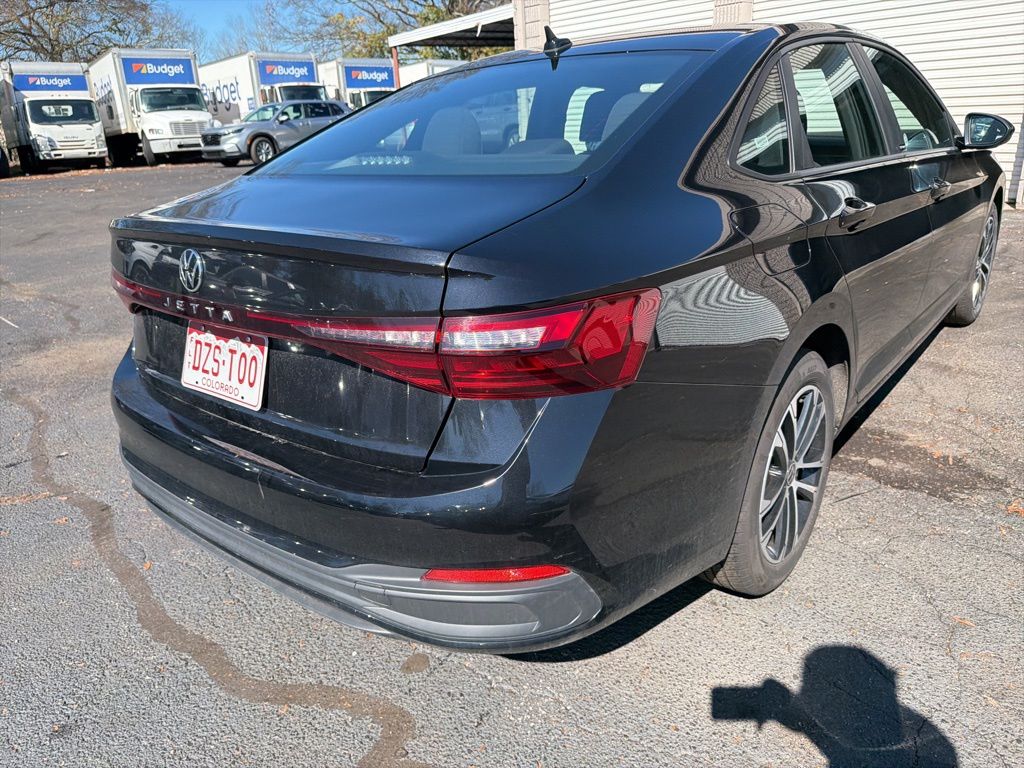 Thumbnail: 2025 Volkswagen Jetta - 5