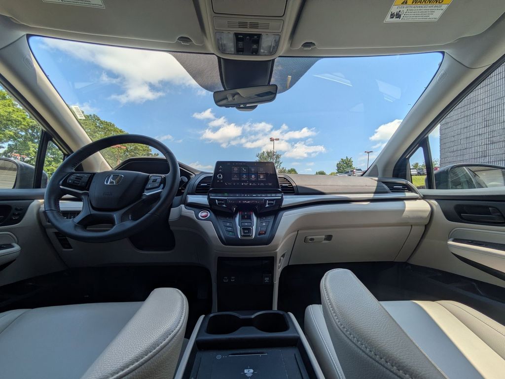 Thumbnail: 2025 Honda Odyssey - 25