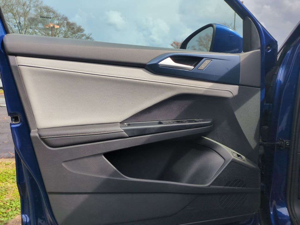 Thumbnail: 2024 Volkswagen Taos - 11