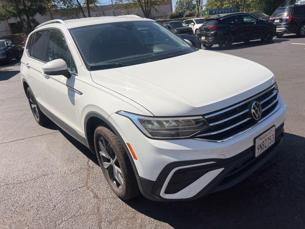 Thumbnail: 2024 Volkswagen Tiguan - 3