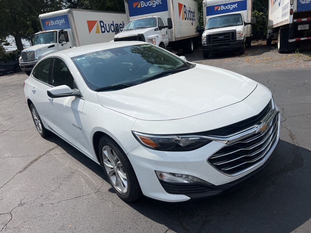 Thumbnail: 2024 Chevrolet Malibu - 3