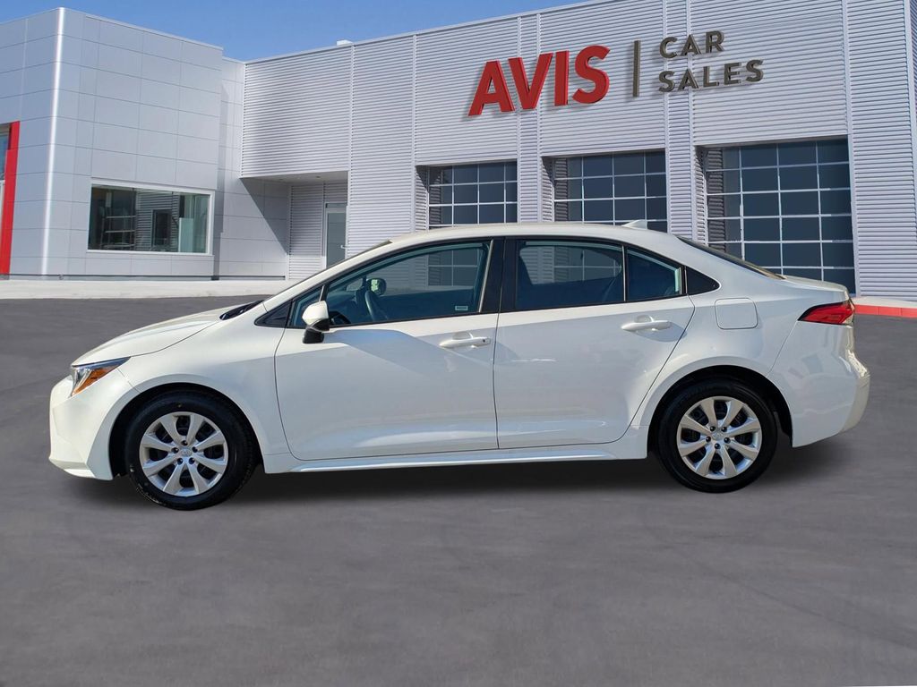 Thumbnail: 2024 Toyota Corolla - 10