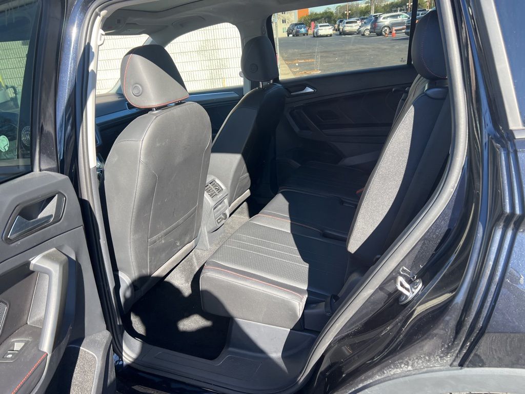 Thumbnail: 2024 Volkswagen Tiguan - 11