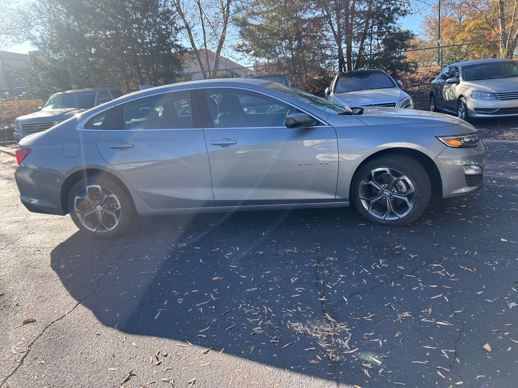 Thumbnail: 2023 Chevrolet Malibu - 10