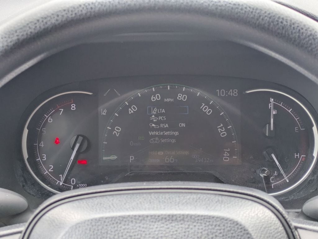 Thumbnail: 2025 Toyota RAV4 - 15