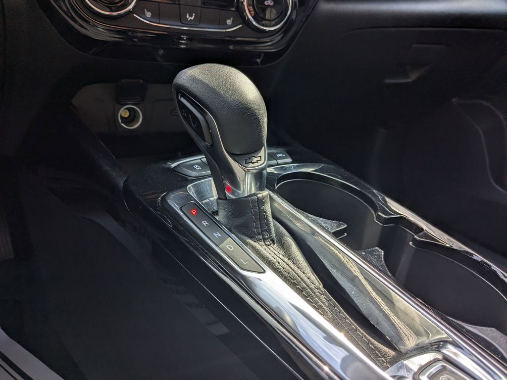 Thumbnail: 2025 Chevrolet Trax - 18