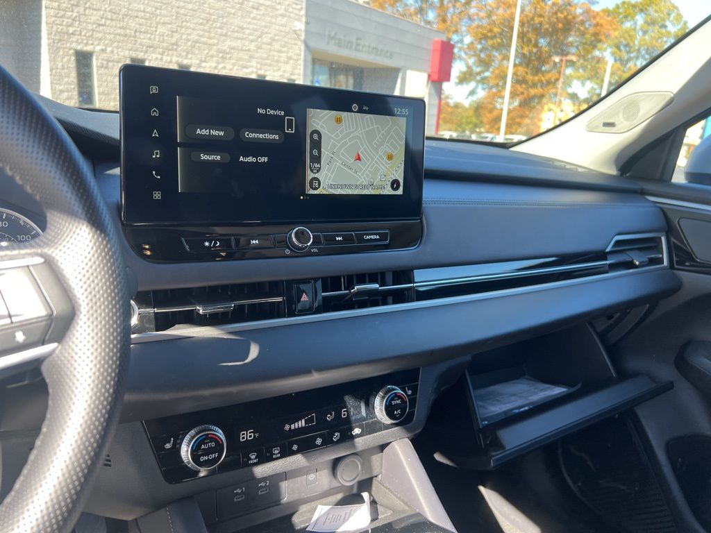 Thumbnail: 2025 Mitsubishi Outlander - 5