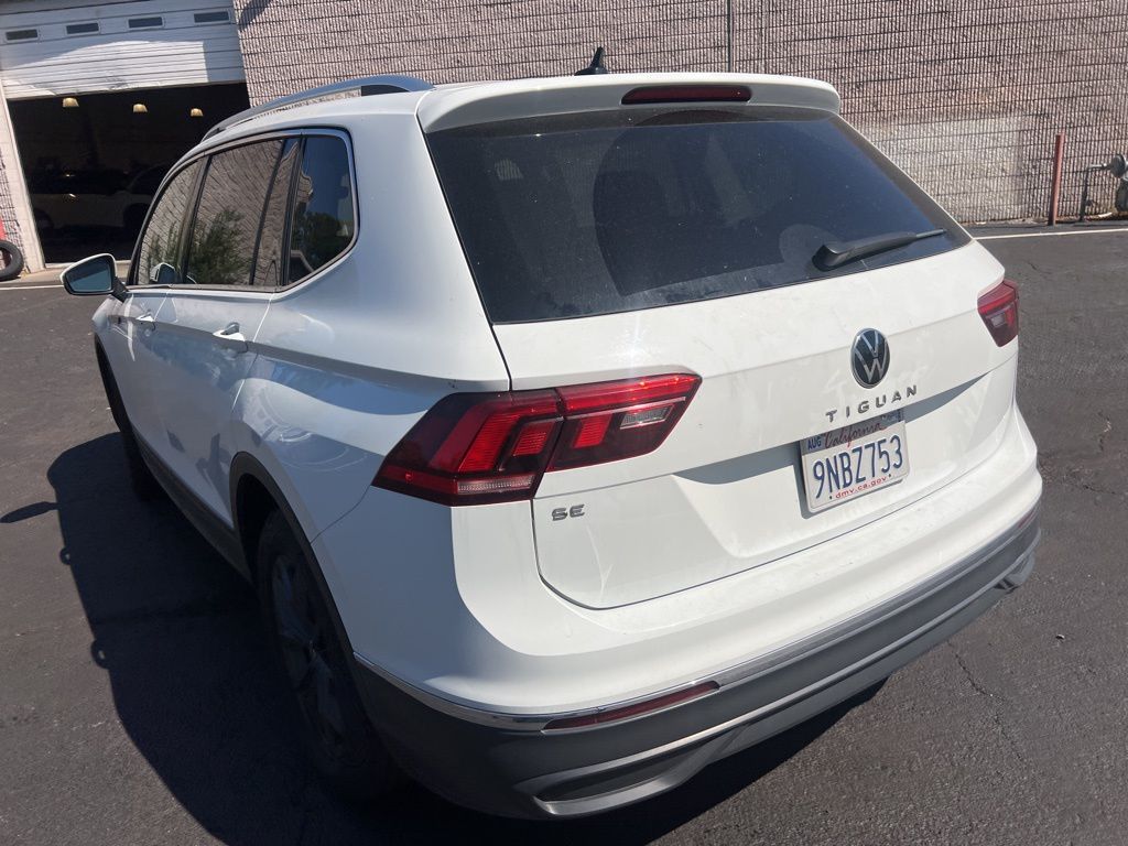 Thumbnail: 2024 Volkswagen Tiguan - 11