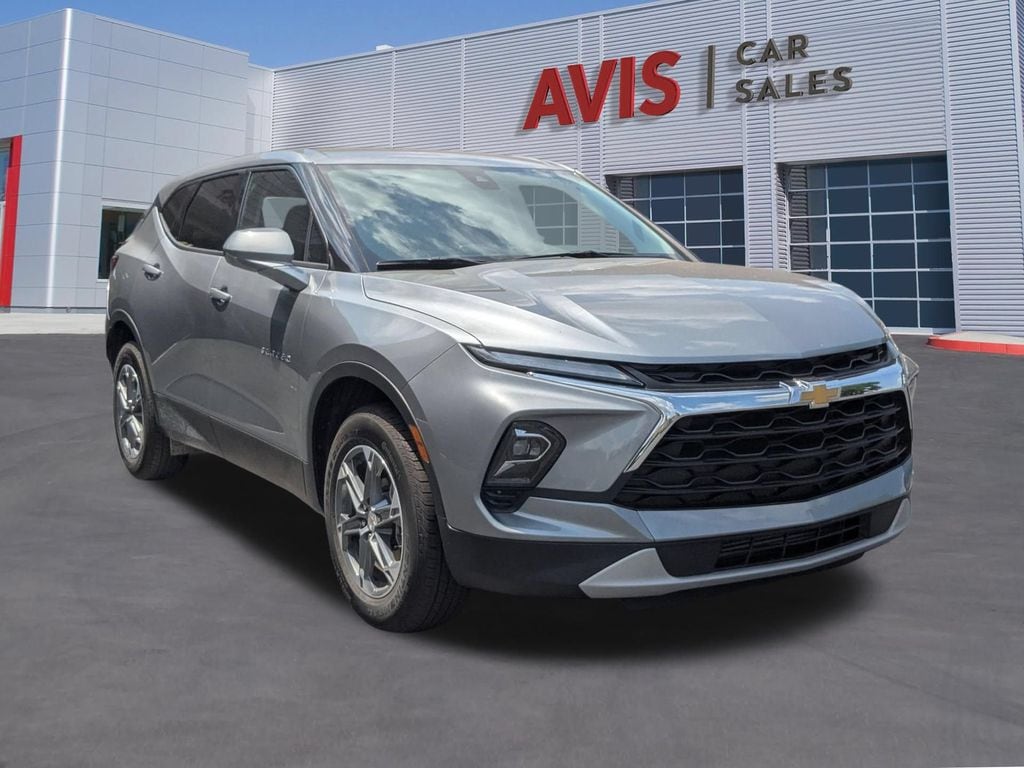 Thumbnail: 2025 Chevrolet Blazer - 3