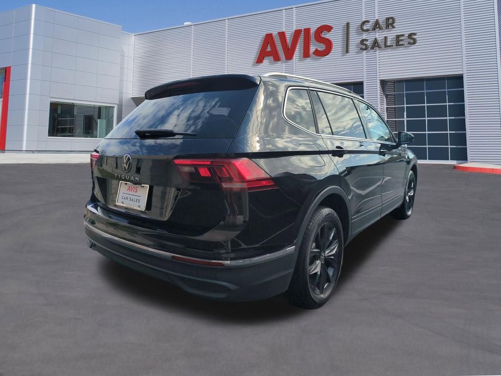 Thumbnail: 2024 Volkswagen Tiguan - 6