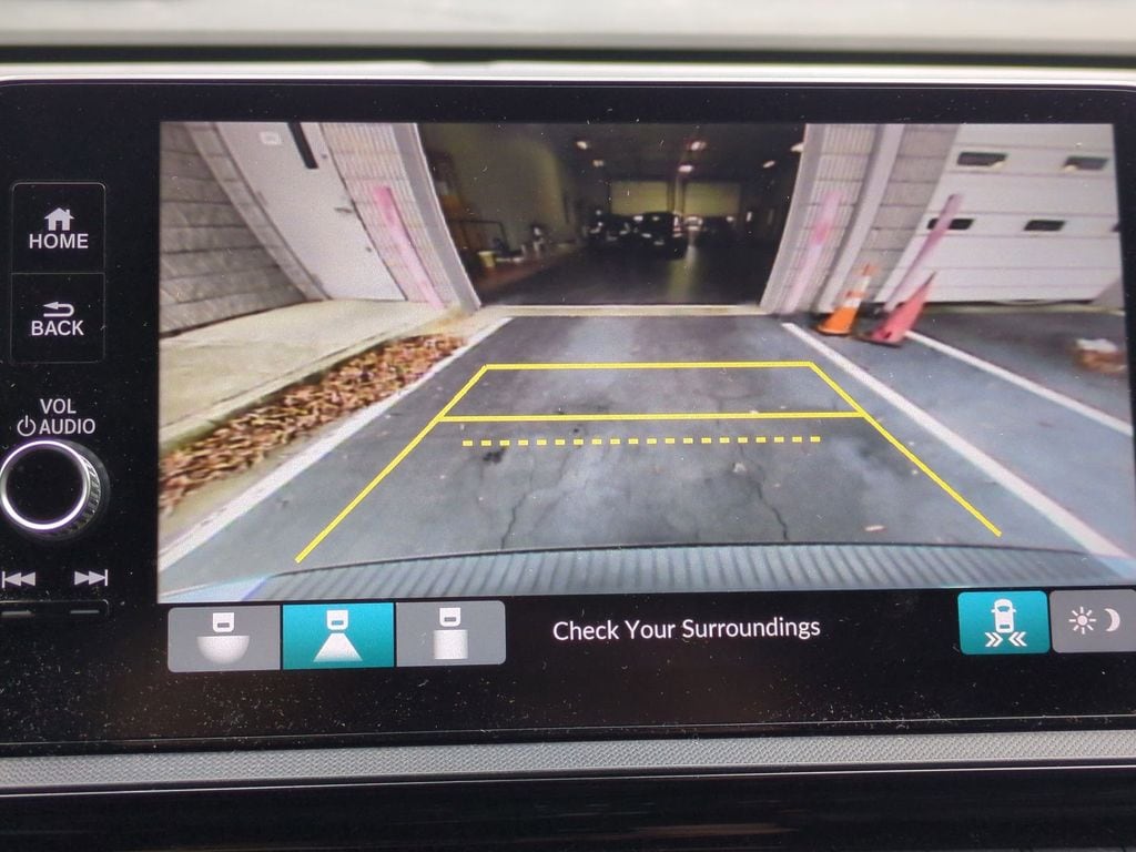 Thumbnail: 2025 Honda Odyssey - 17