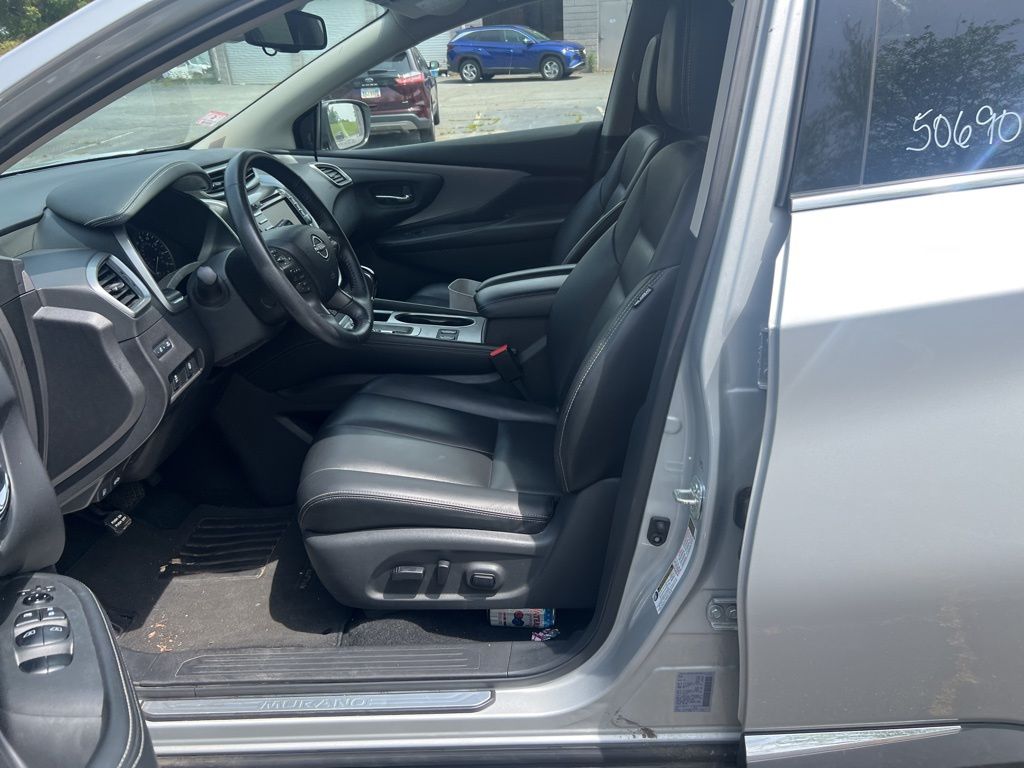 2023 Nissan Murano SV 9