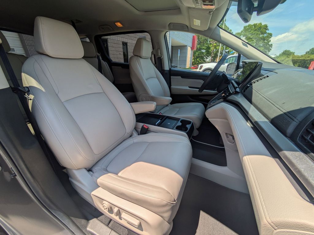 Thumbnail: 2025 Honda Odyssey - 31