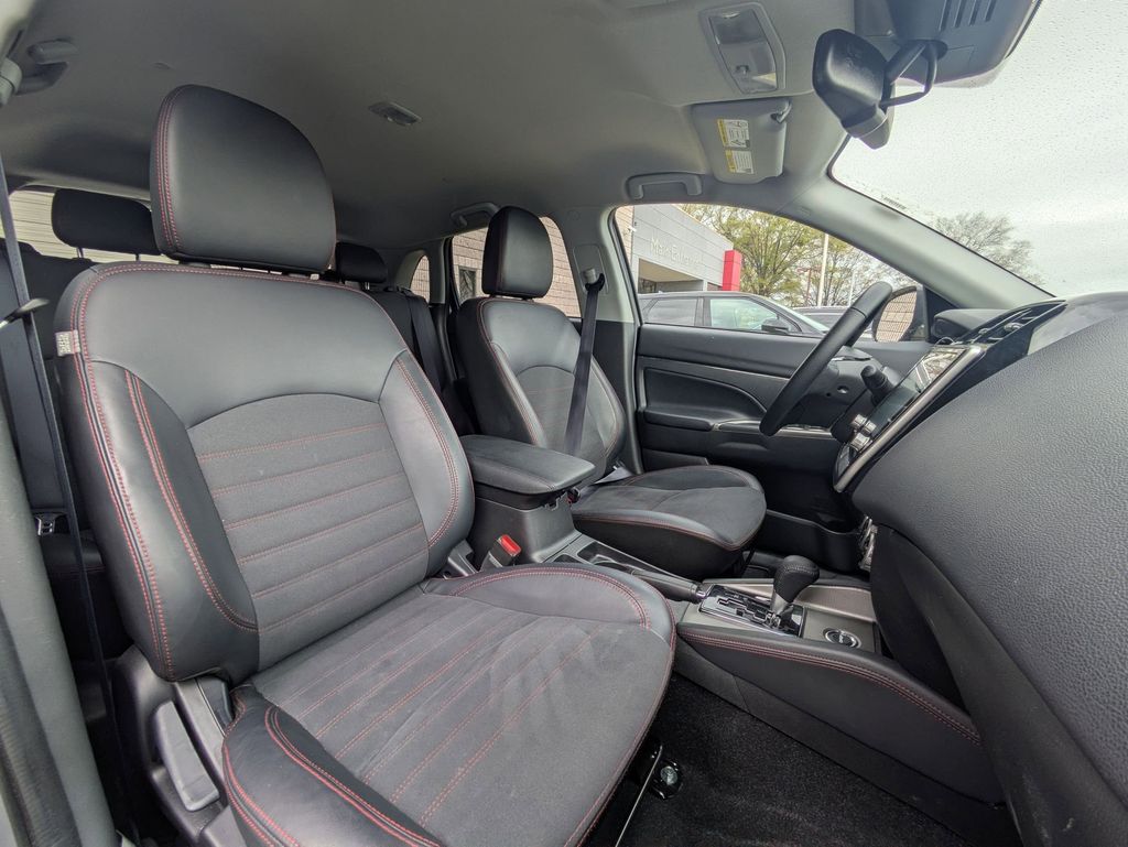 Thumbnail: 2025 Mitsubishi Outlander Sport - 28