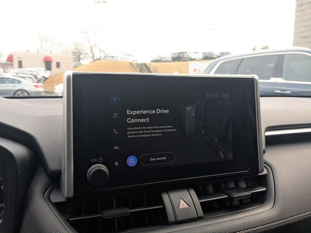 Thumbnail: 2023 Toyota RAV4 - 17