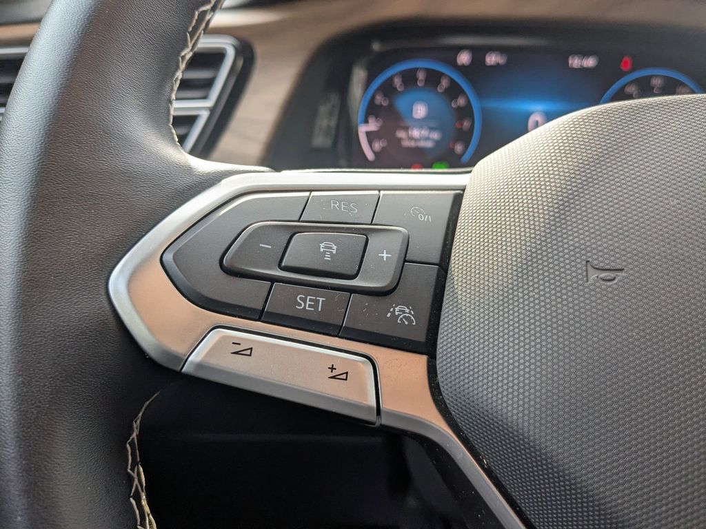 Thumbnail: 2025 Volkswagen Atlas - 15