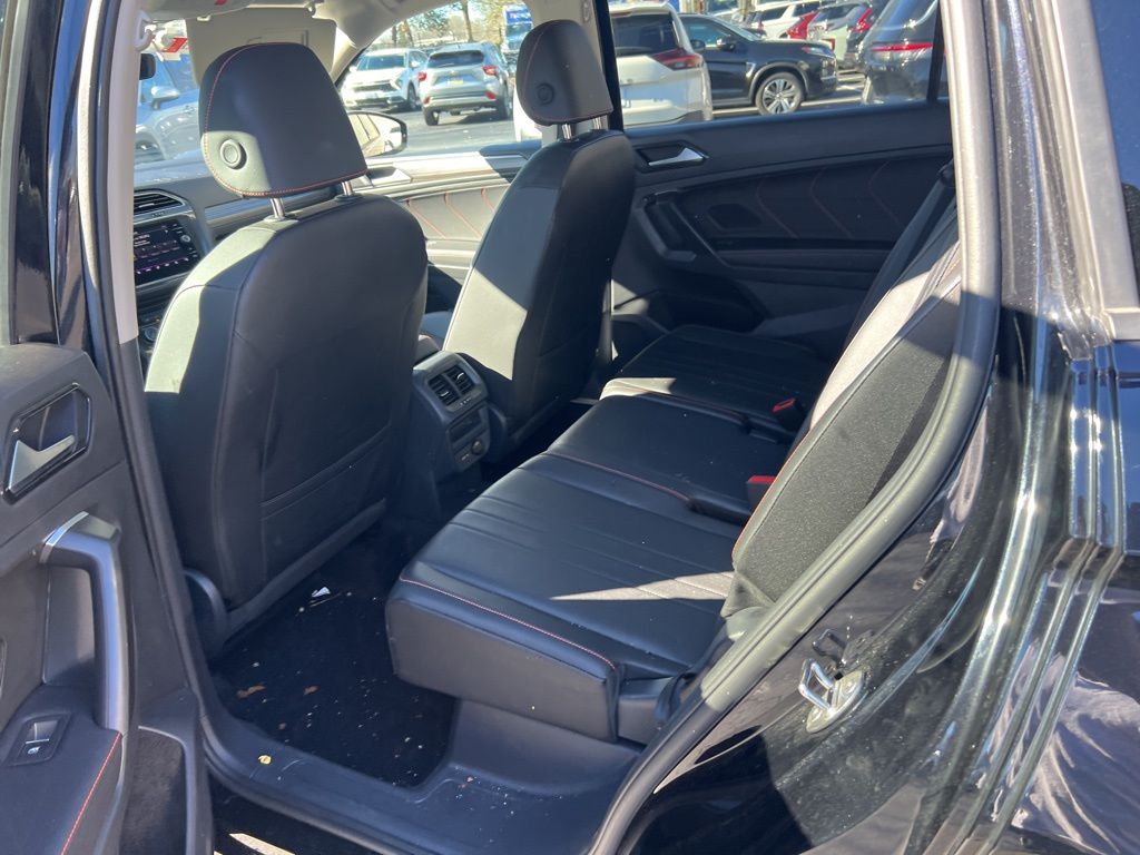 Thumbnail: 2024 Volkswagen Tiguan - 10