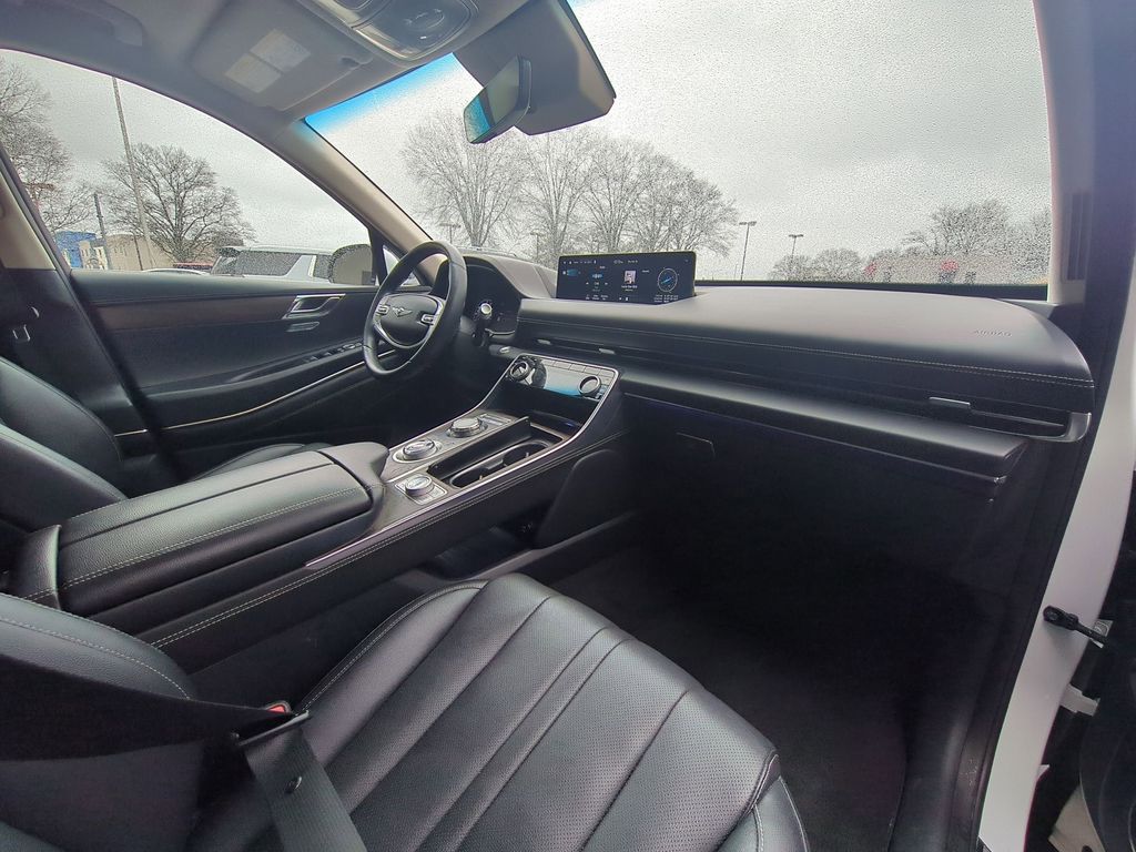 Thumbnail: 2024 Genesis GV80 - 32