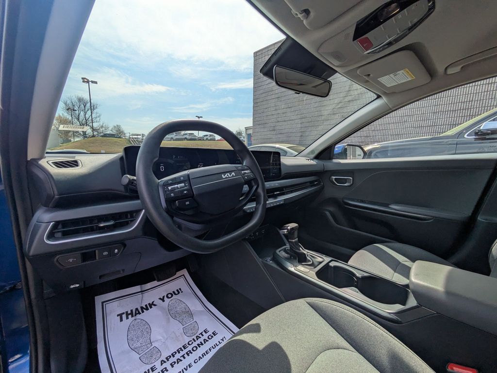 Thumbnail: 2025 Kia K4 - 15